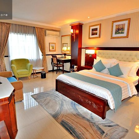Hanz 821 Sunflower Hotel & Spa 胡志明市 外观 照片